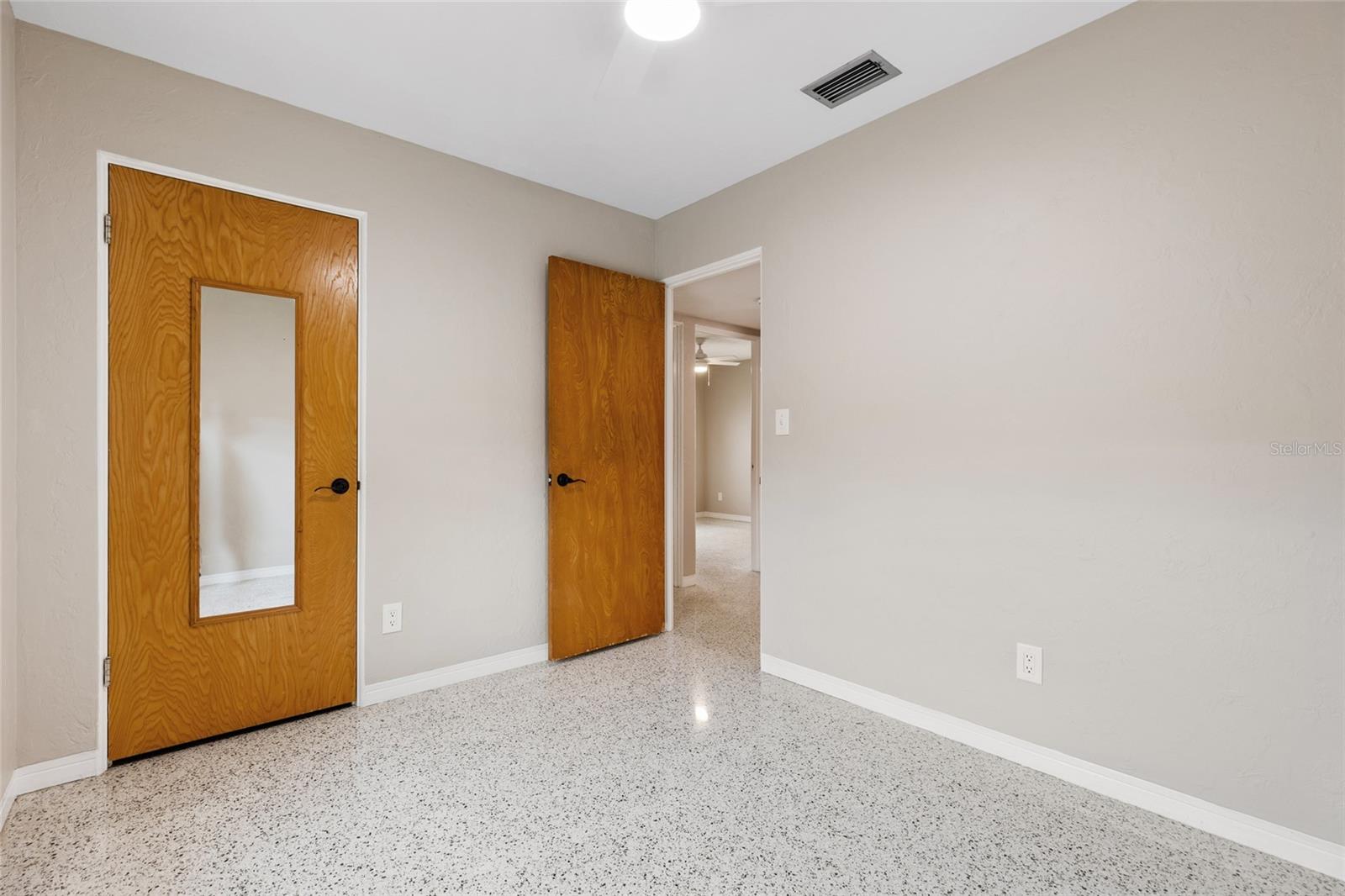 Image 27 of 35 For 2700 67th Street N