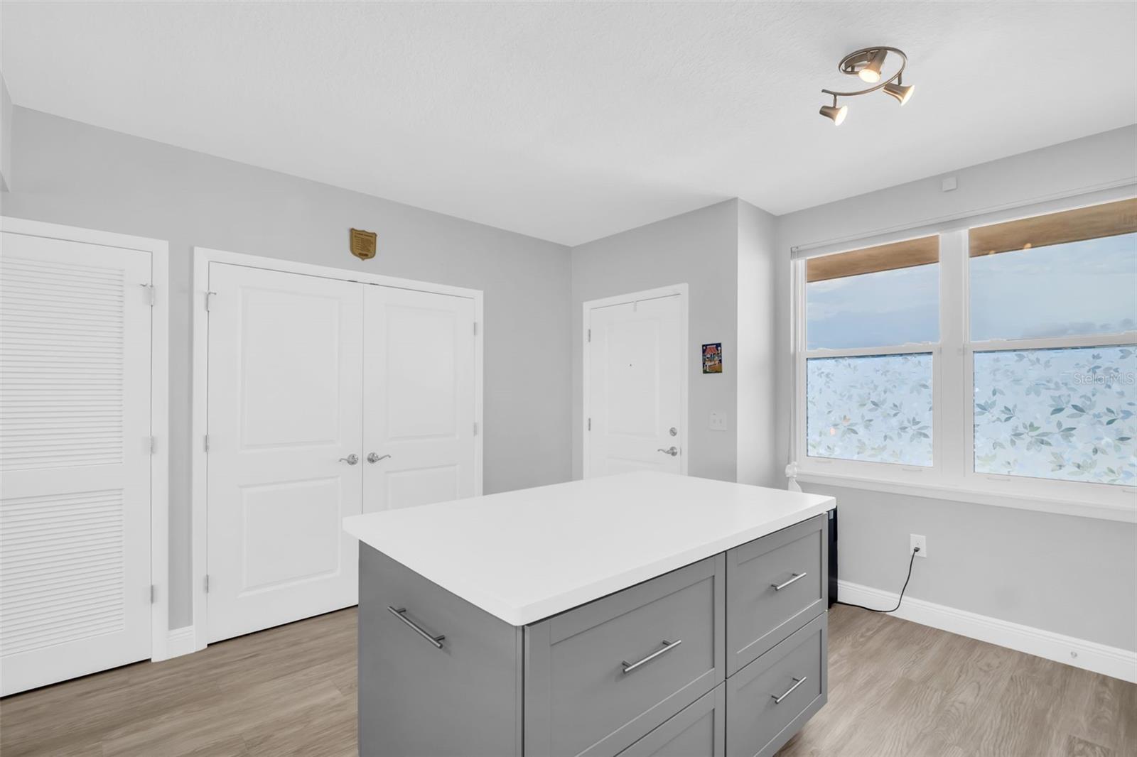 Image 10 of 36 For 960 Starkey Road 7505