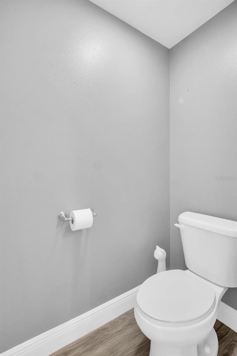 Image 22 of 36 For 960 Starkey Road 7505