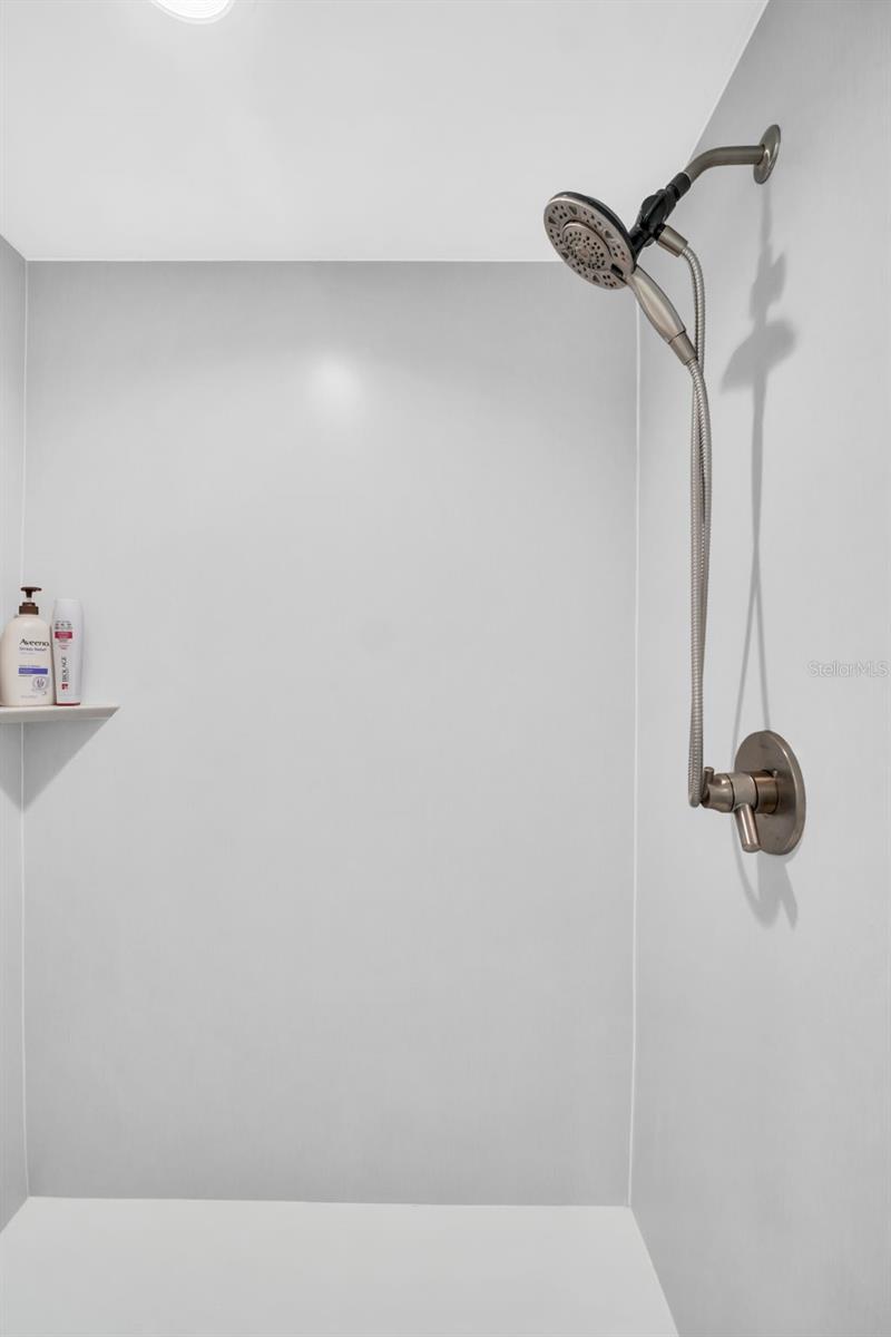 Image 23 of 36 For 960 Starkey Road 7505