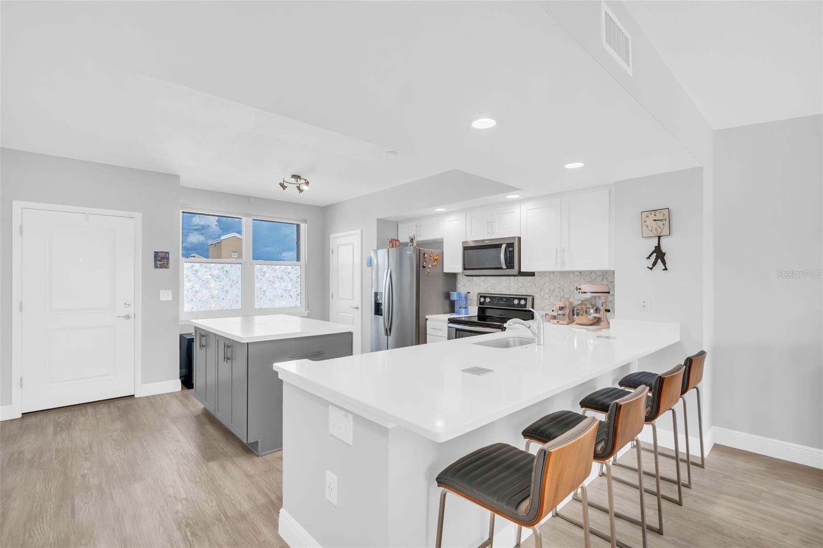 Image 8 of 36 For 960 Starkey Road 7505