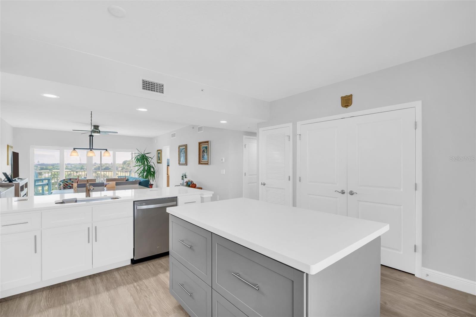 Image 9 of 36 For 960 Starkey Road 7505