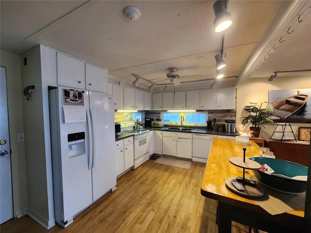 Image 3 of 23 For 236 Carol Drive 236