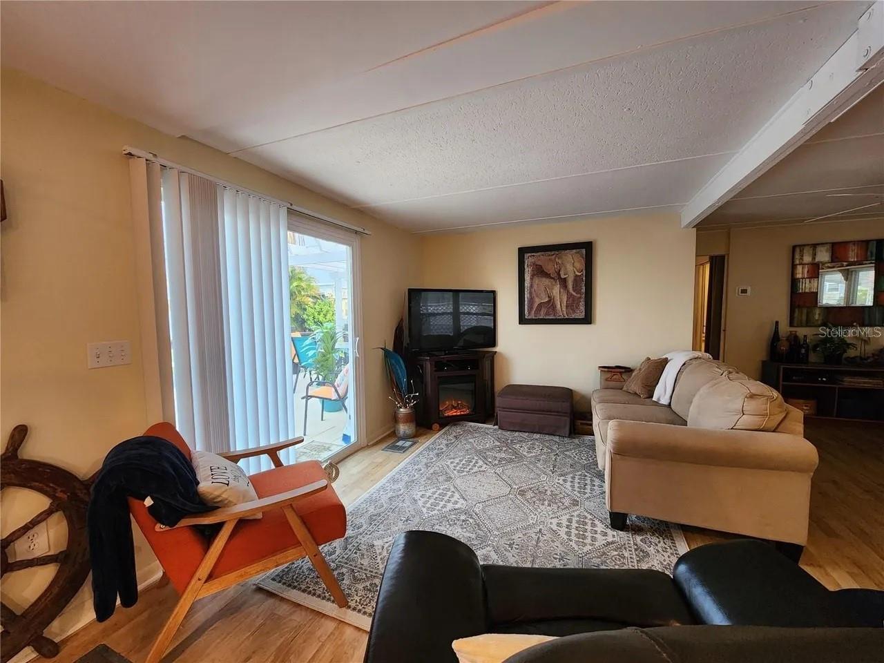 Image 8 of 23 For 236 Carol Drive 236