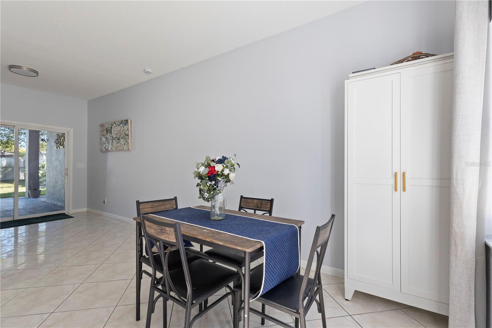 Image 10 of 40 For 6023 Santa Monica Drive