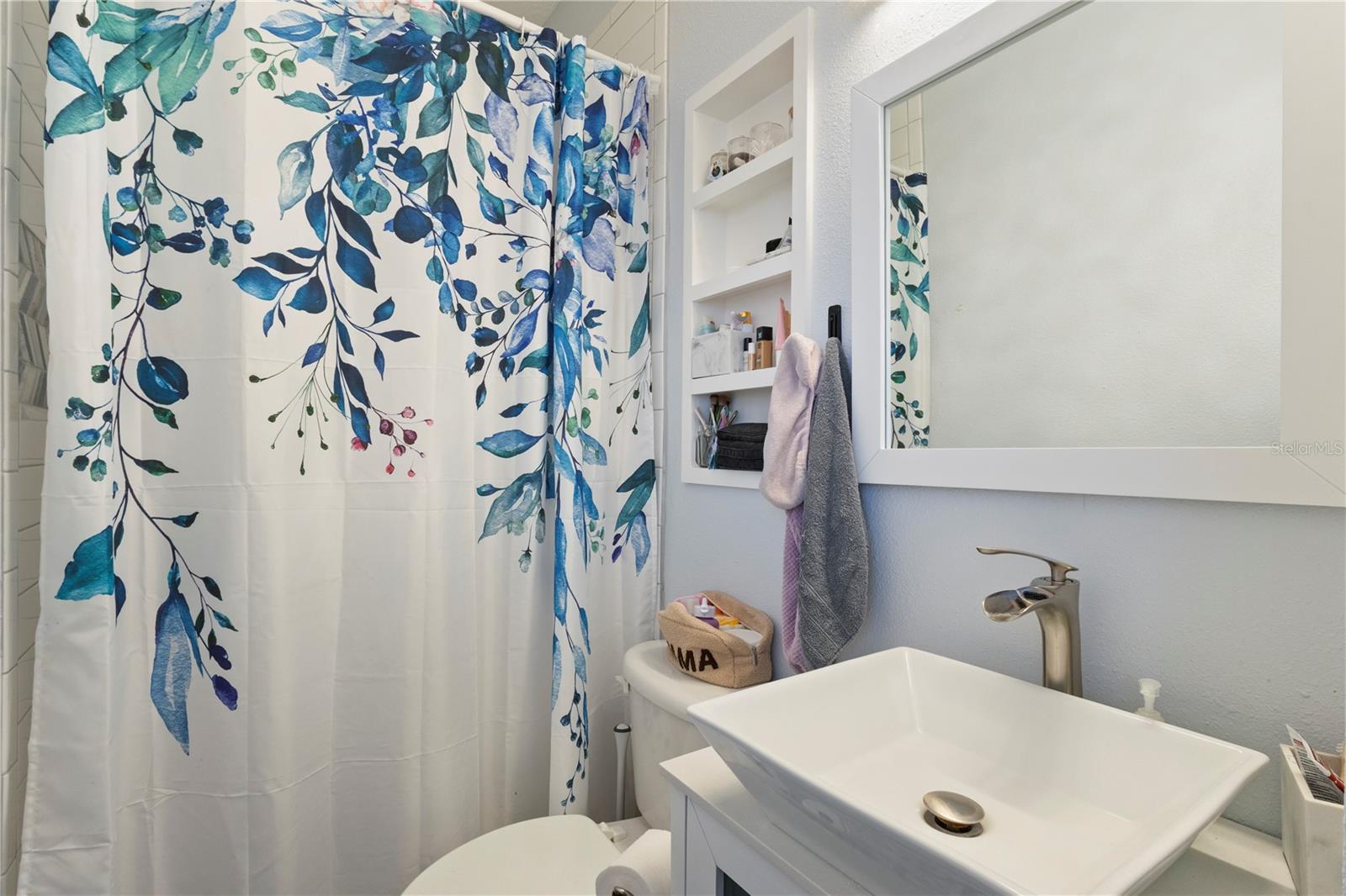 Image 23 of 40 For 6023 Santa Monica Drive