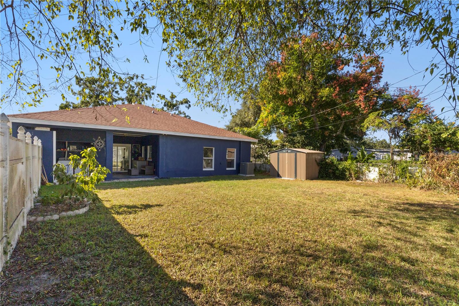 Image 28 of 40 For 6023 Santa Monica Drive