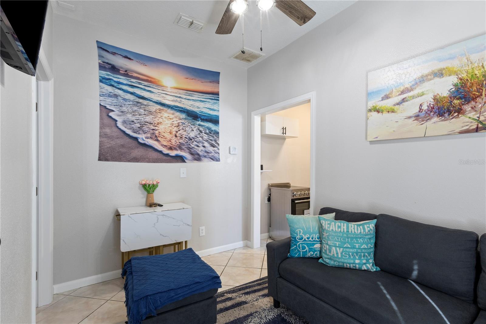 Image 32 of 40 For 6023 Santa Monica Drive