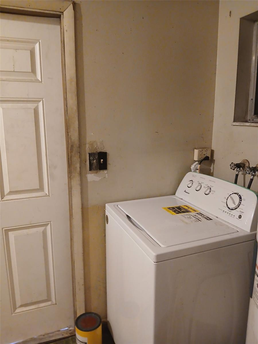 Image 16 of 35 For 1591 1st Street