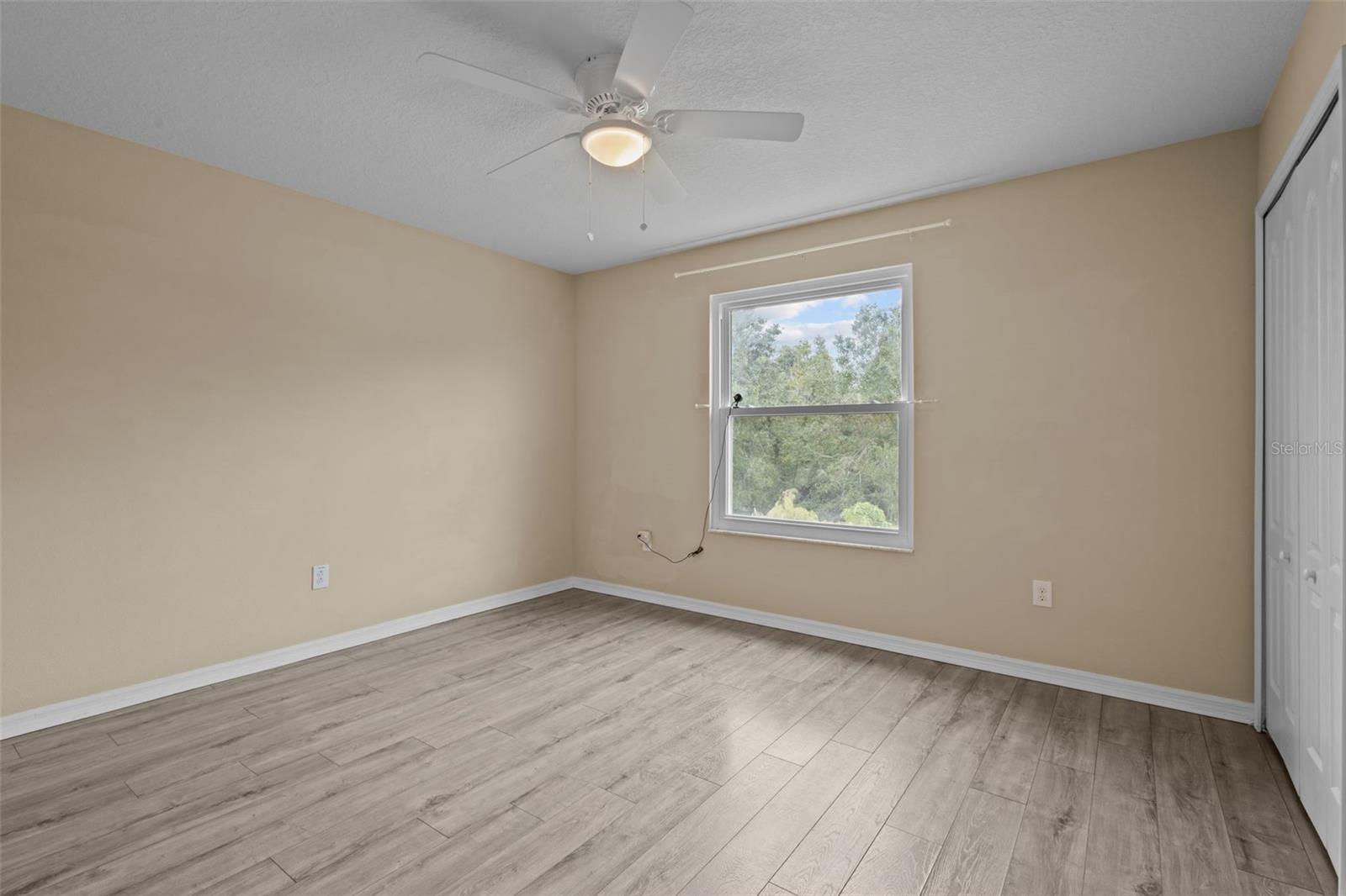 Image 27 of 32 For 12325 Prairie Valley Lane