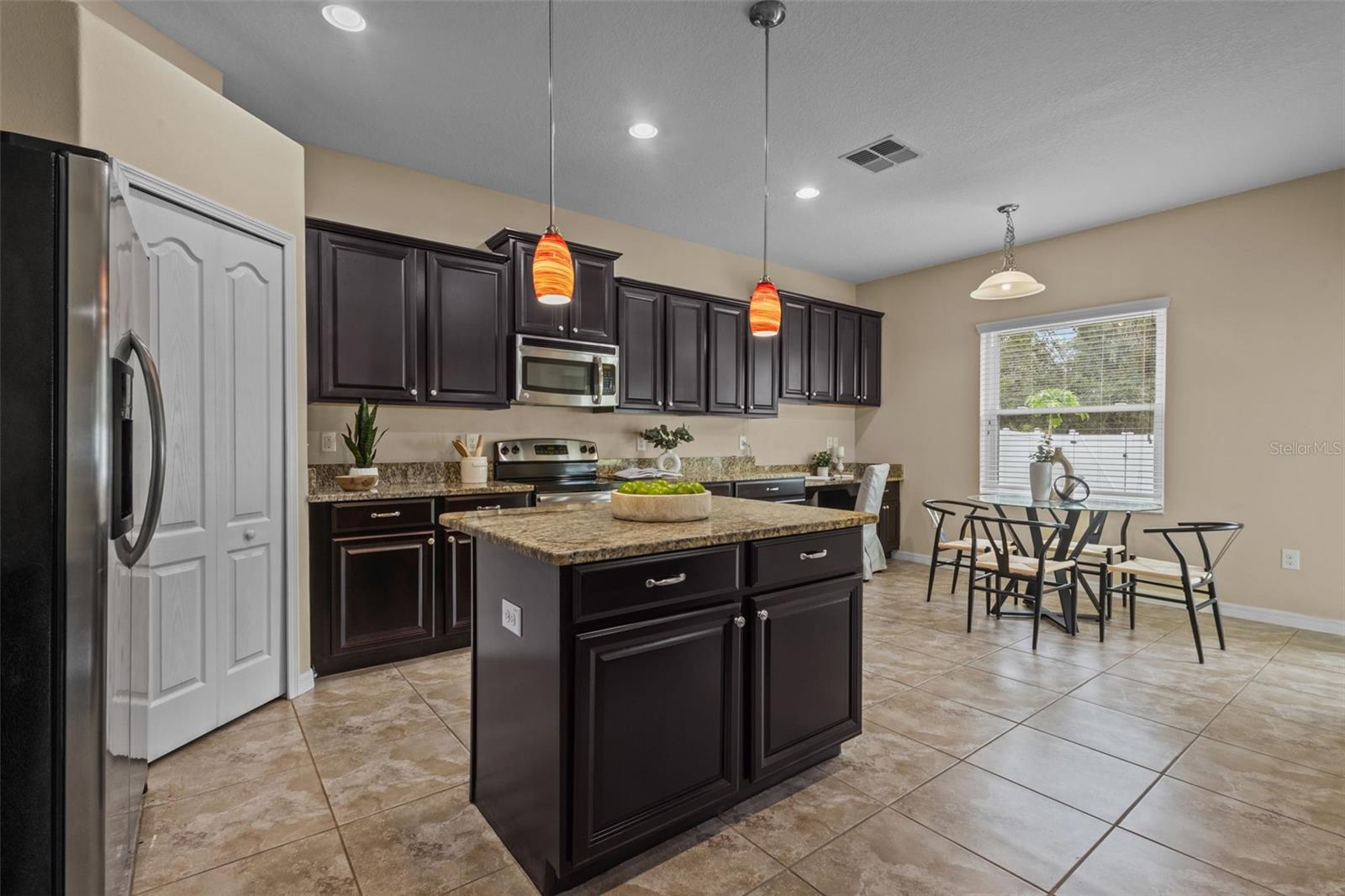 Image 8 of 32 For 12325 Prairie Valley Lane