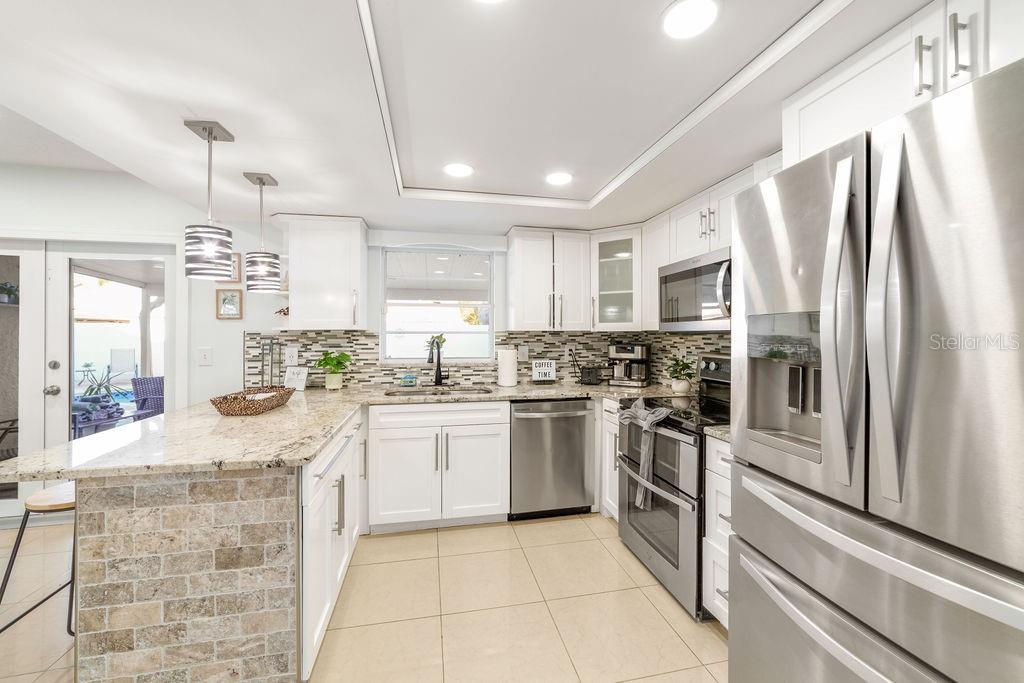 Image 10 of 53 For 9020 Dixiana Villa Circle