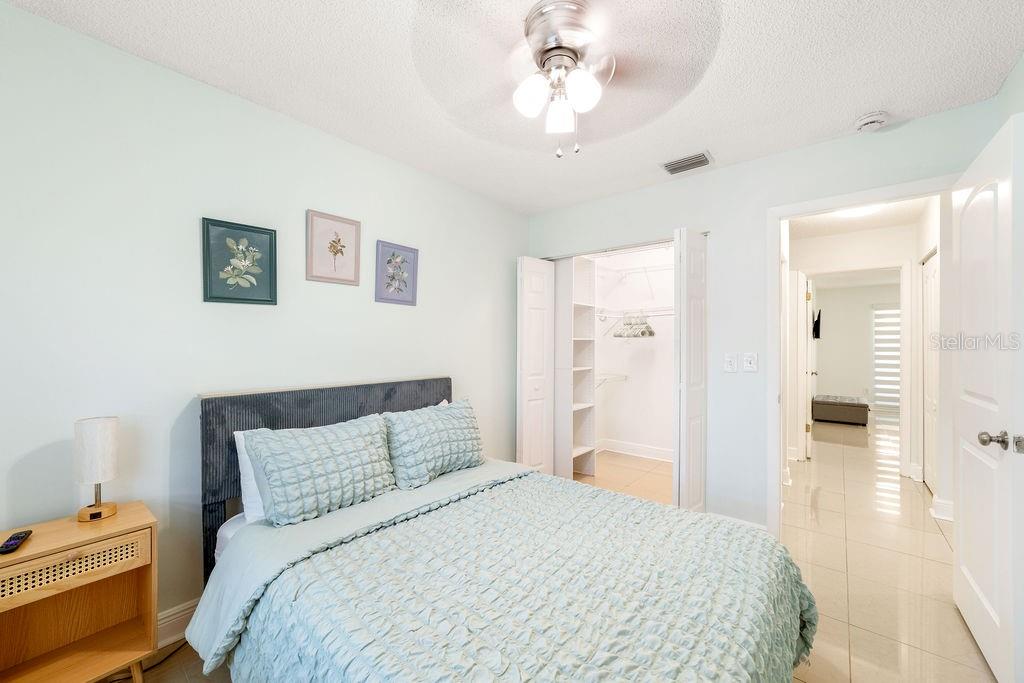 Image 27 of 53 For 9020 Dixiana Villa Circle