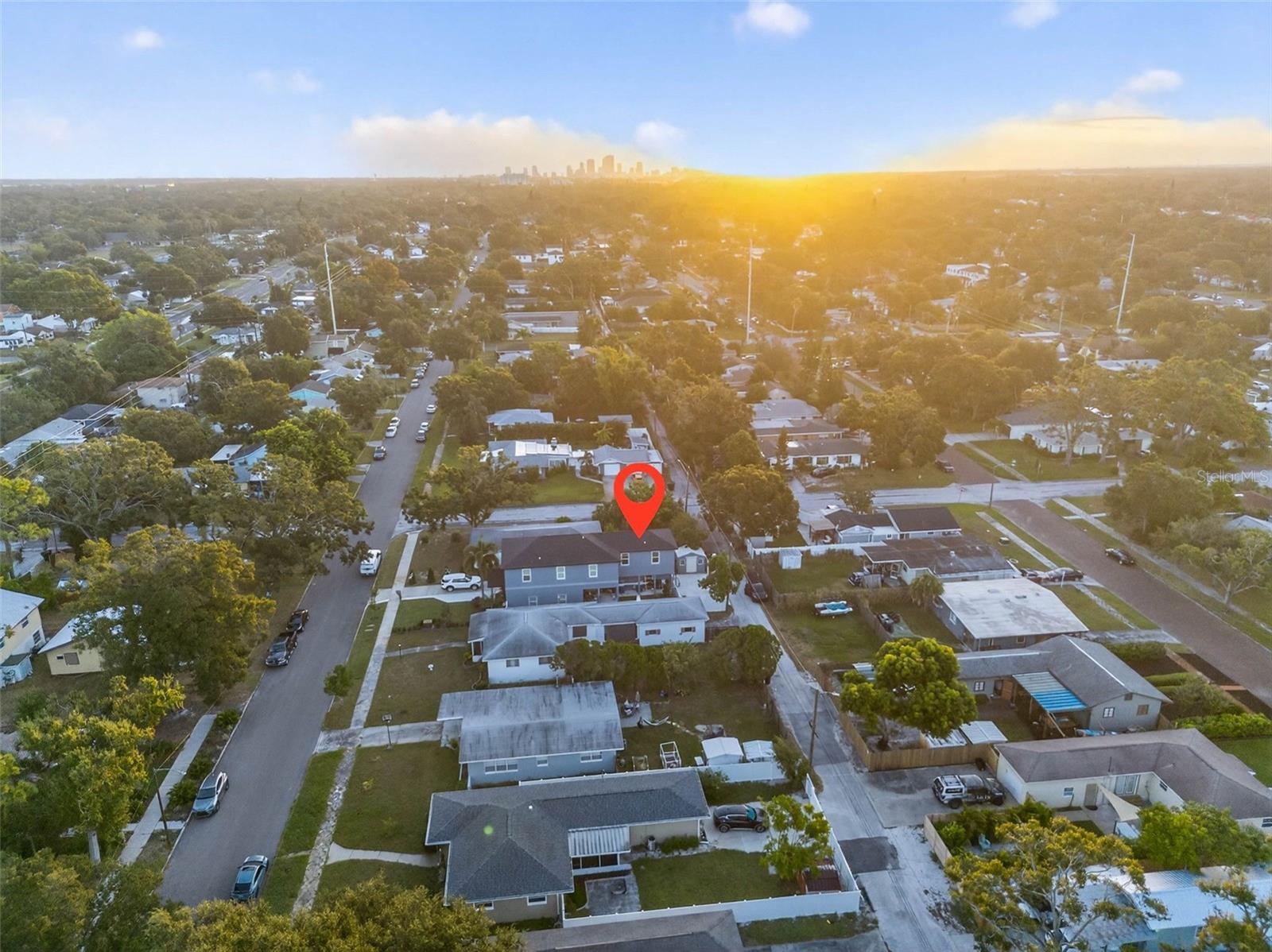 Image 10 of 17 For 5310 Dartmouth Avenue N