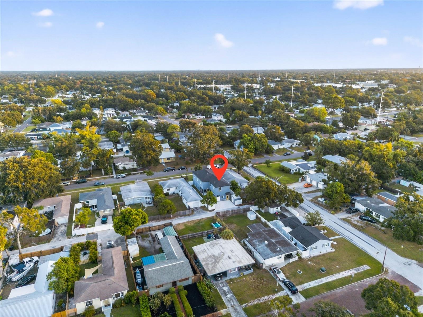 Image 11 of 17 For 5310 Dartmouth Avenue N