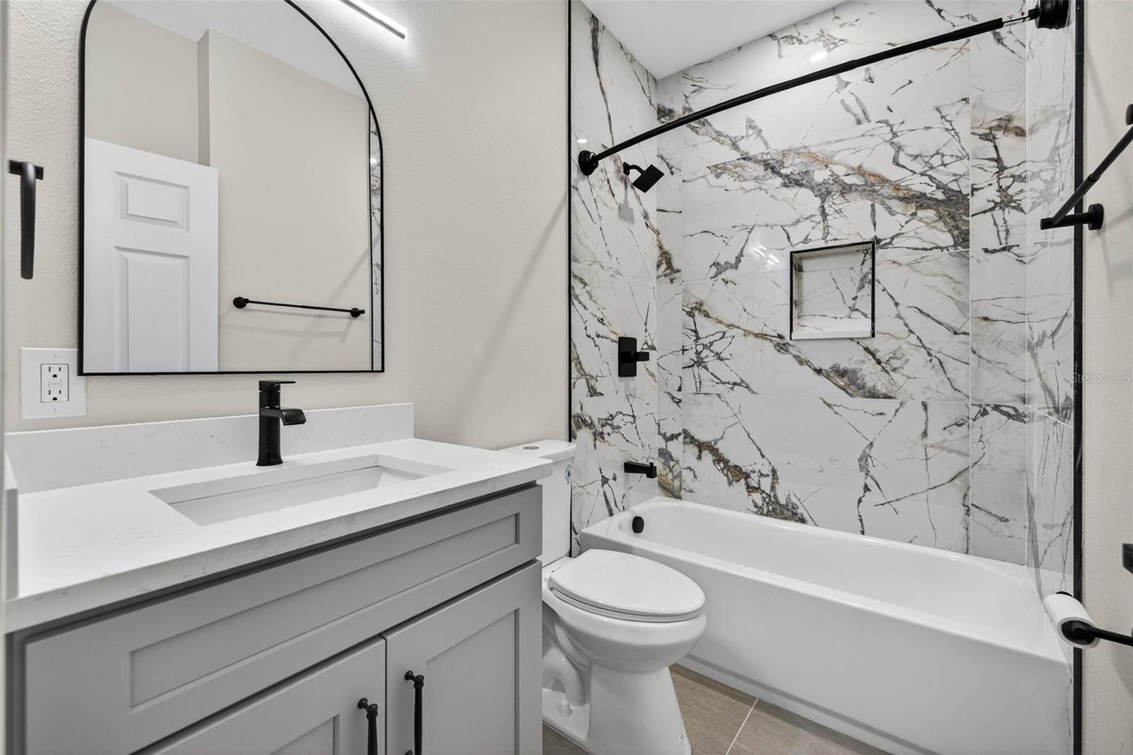 Image 7 of 17 For 5310 Dartmouth Avenue N