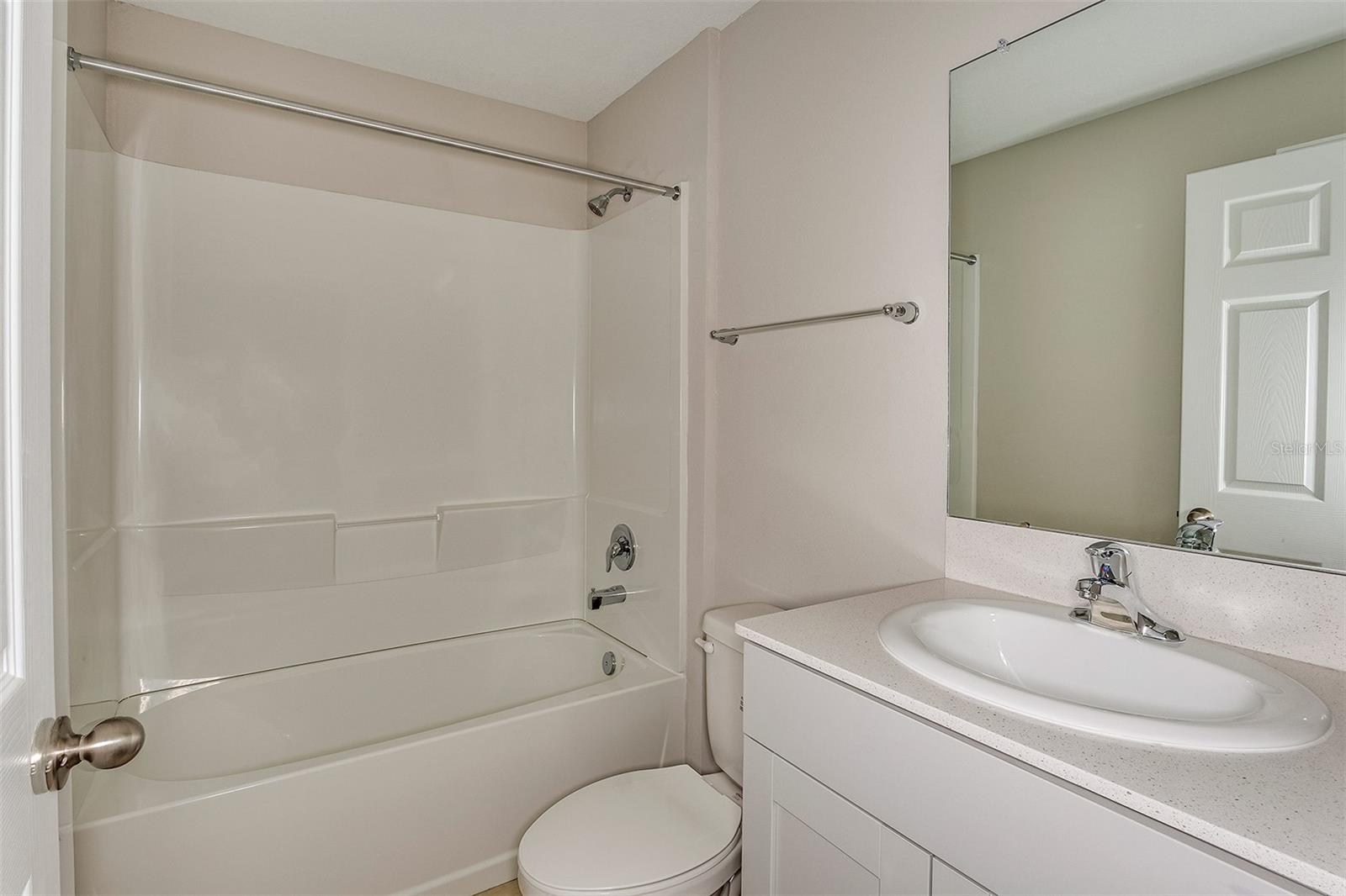 Image 16 of 26 For 1049 Foreshore Lane