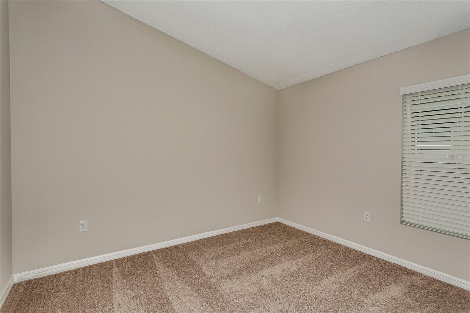 Image 17 of 26 For 1049 Foreshore Lane