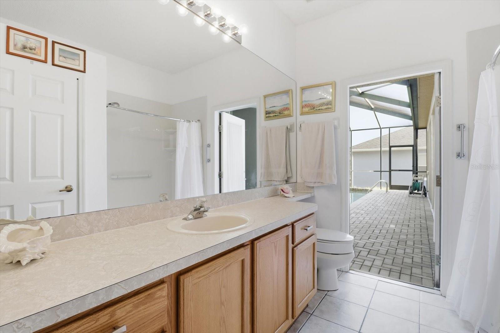 Image 31 of 48 For 63 Youngtree Point