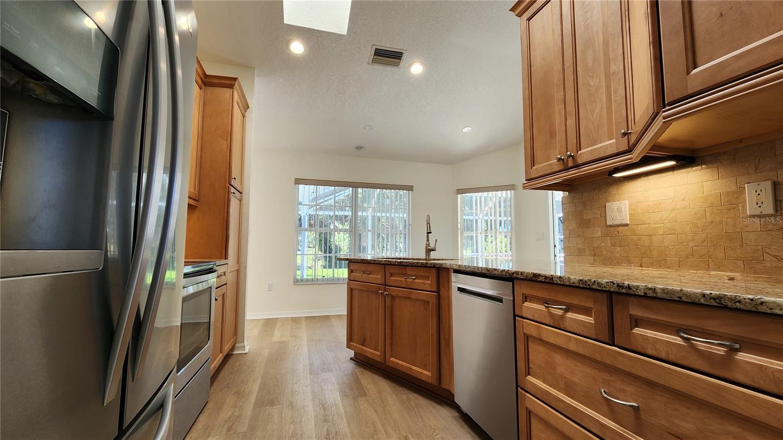 Image 10 of 27 For 692 Rotonda Circle