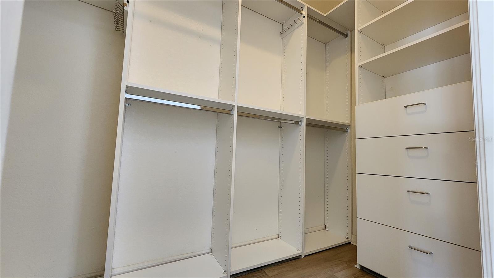 Image 18 of 27 For 692 Rotonda Circle