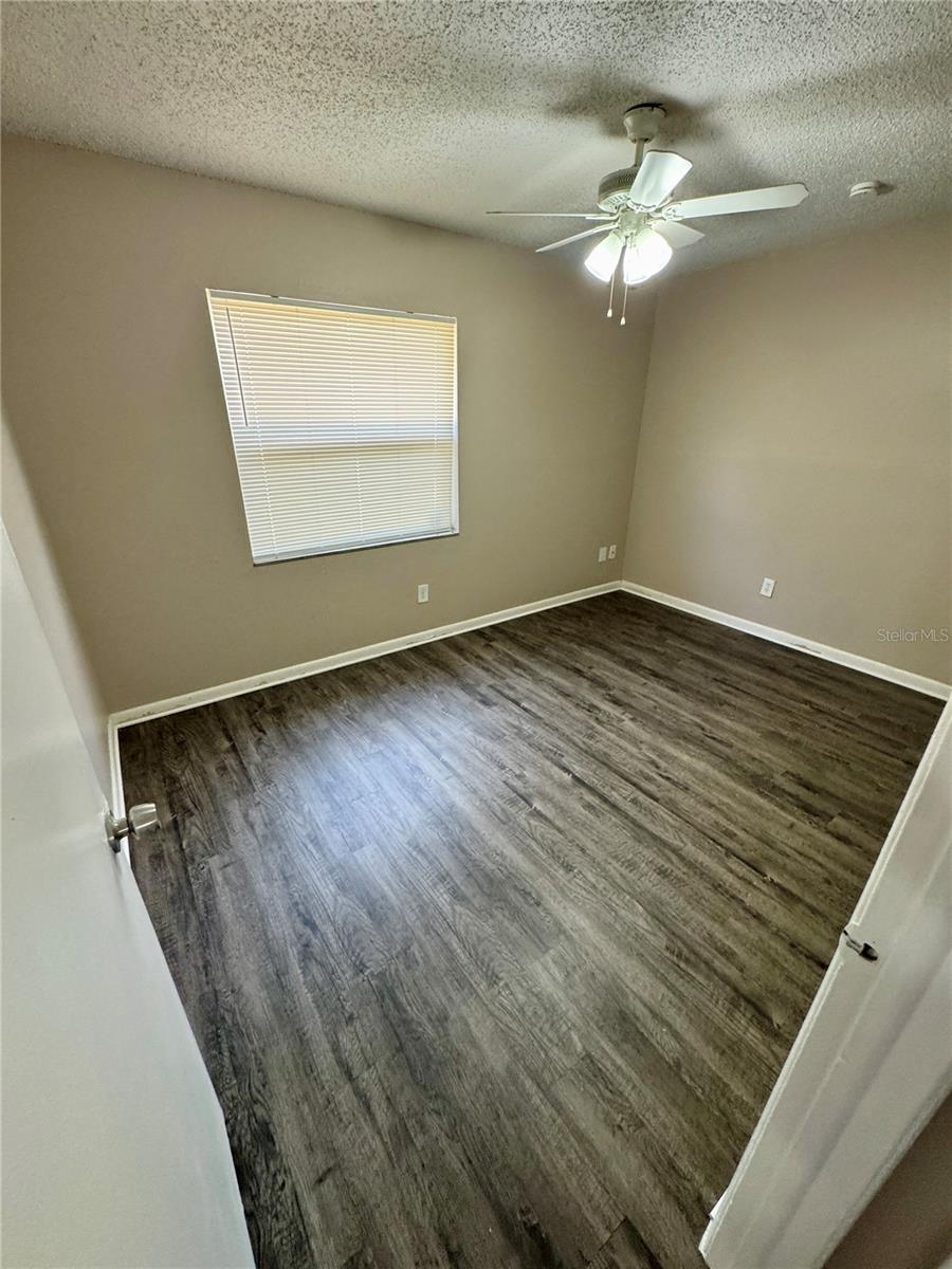 Image 11 of 20 For 8622 Woodridge Road