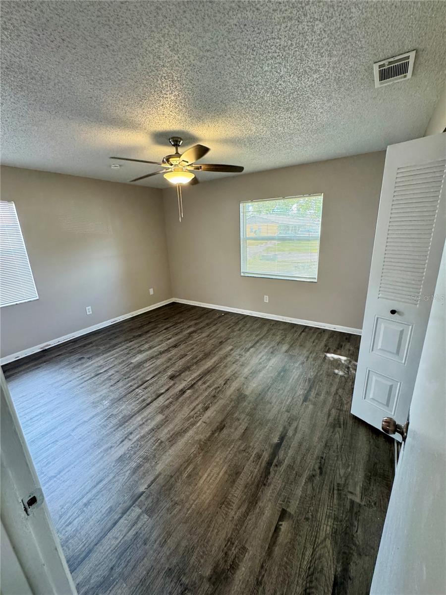 Image 14 of 20 For 8622 Woodridge Road