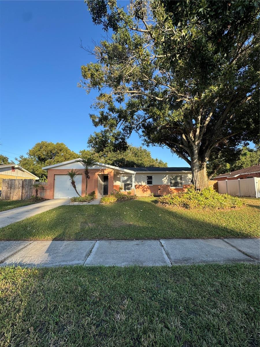 Image 2 of 20 For 8622 Woodridge Road