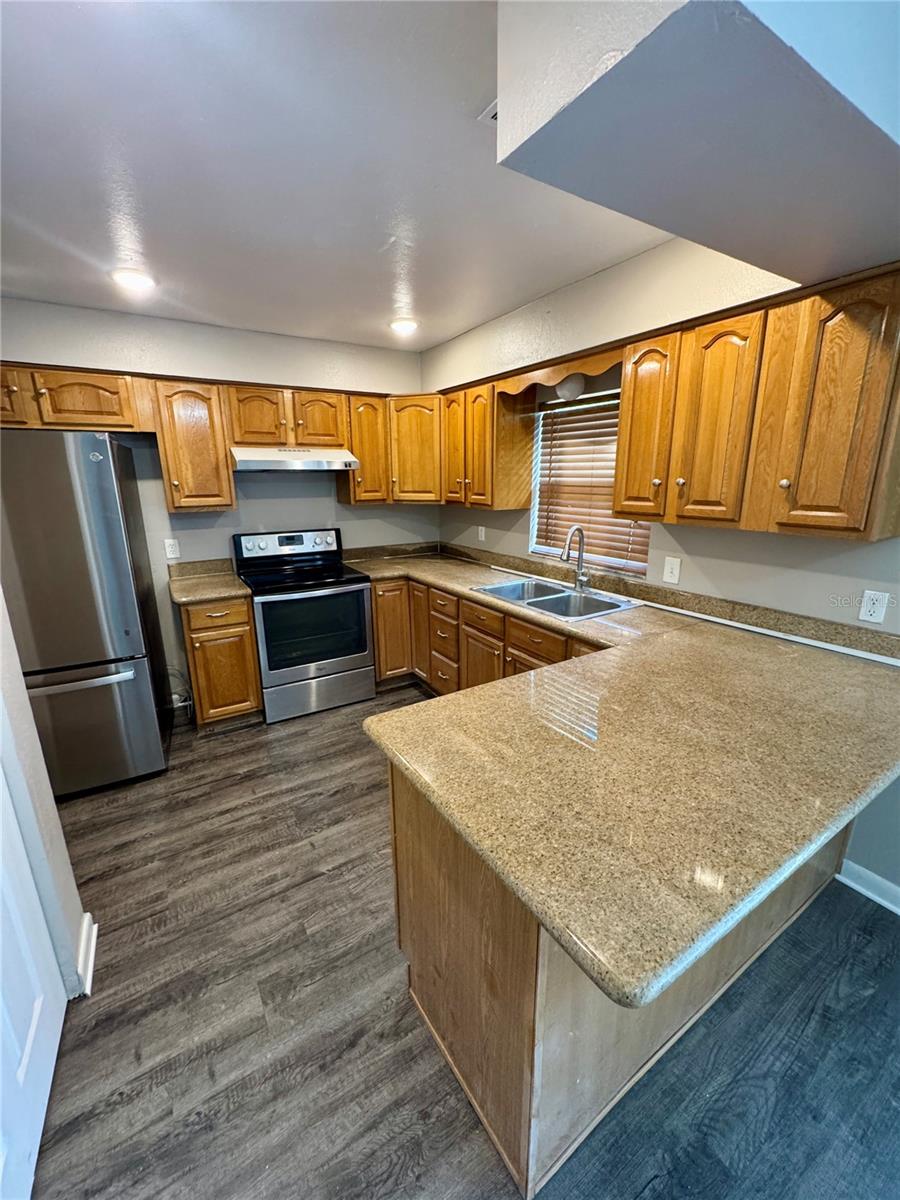 Image 6 of 20 For 8622 Woodridge Road