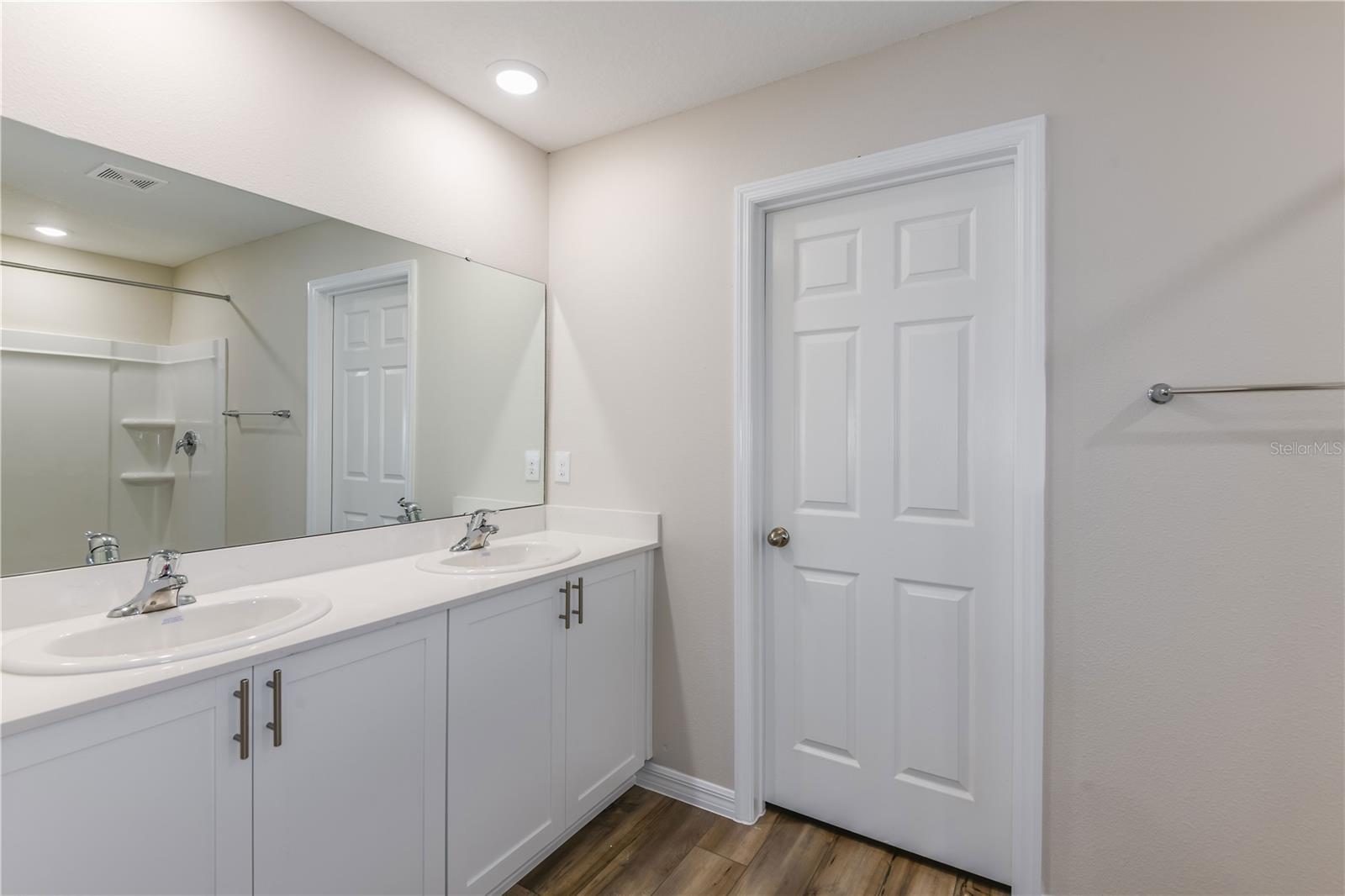 Image 14 of 19 For 3726 King Hill Drive