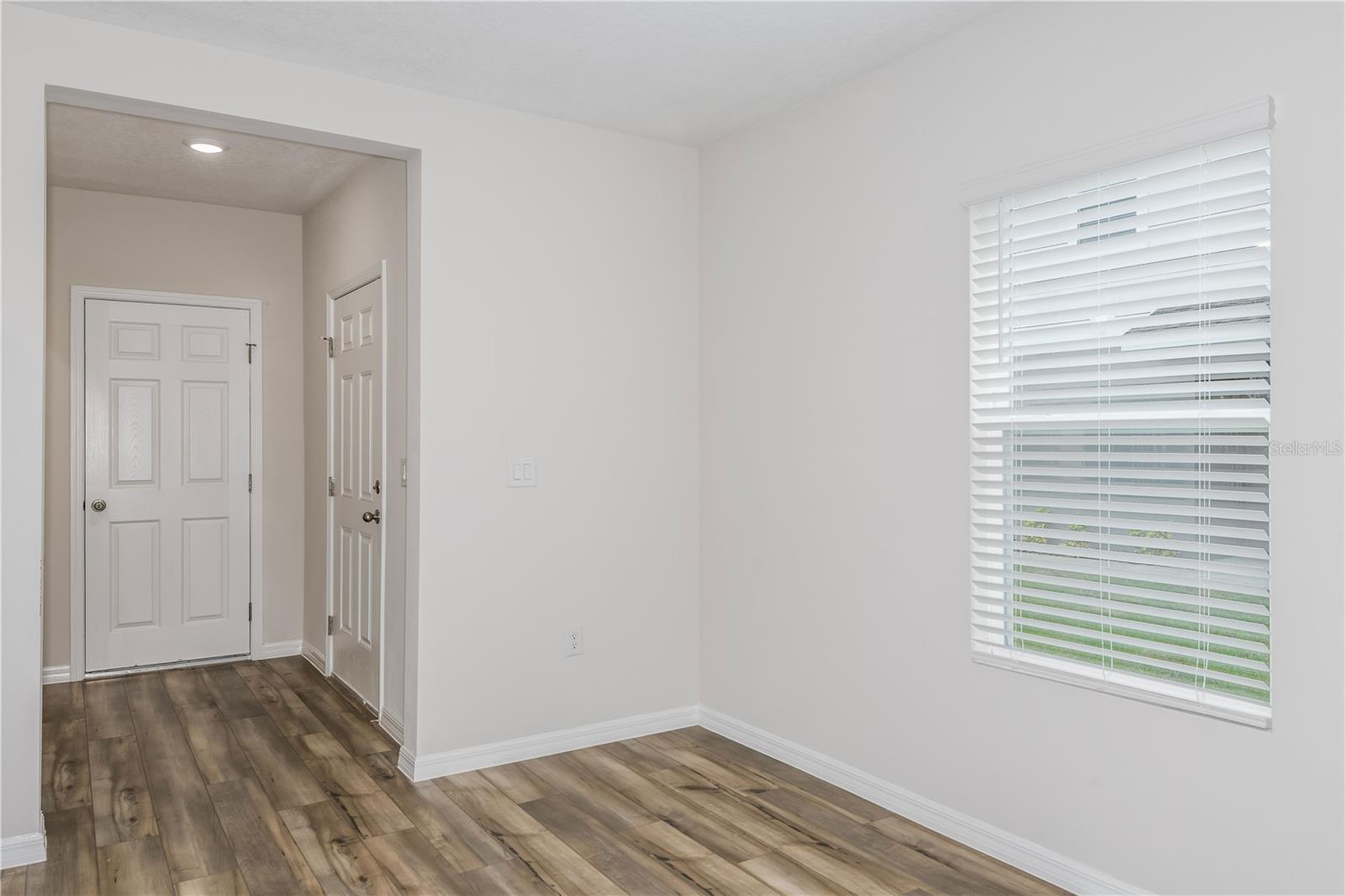 Image 8 of 19 For 3726 King Hill Drive