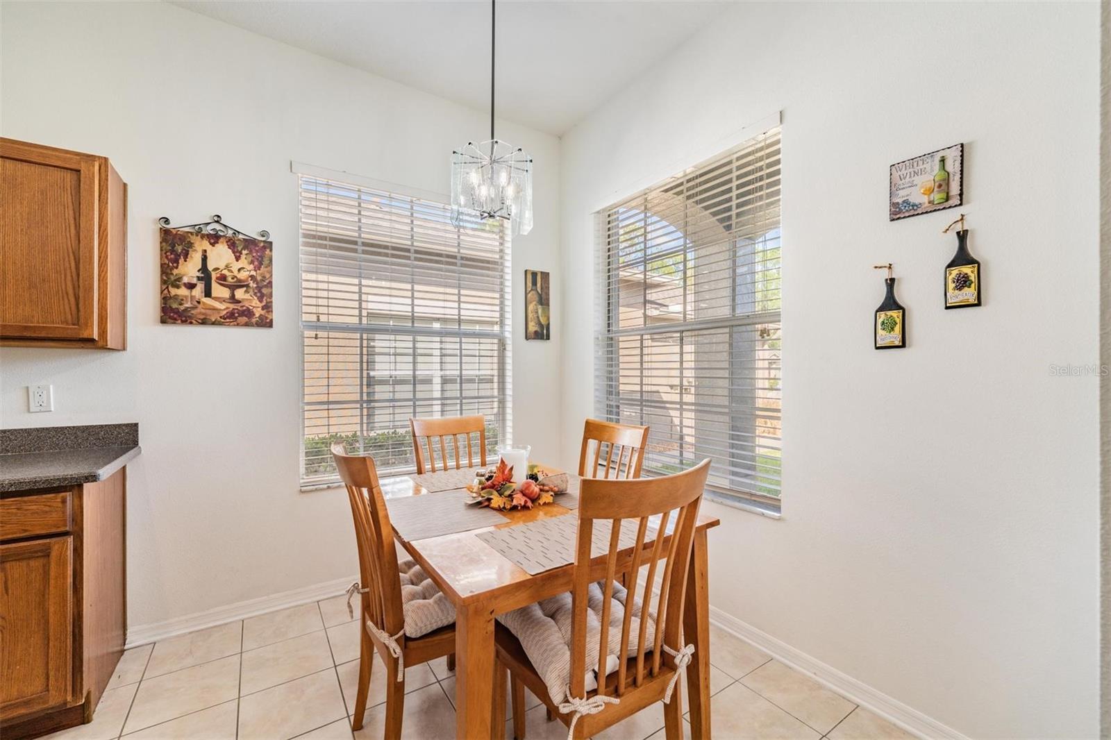 Image 17 of 45 For 1123 Wright Swynde Court