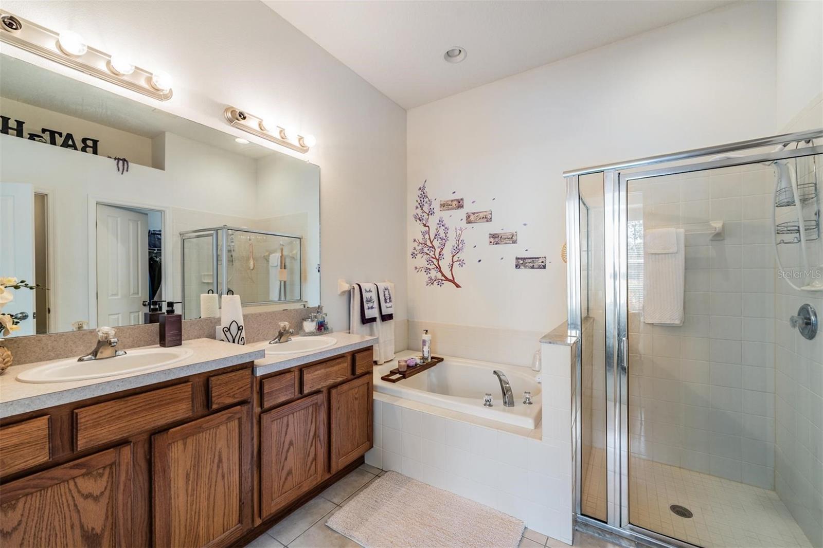 Image 22 of 45 For 1123 Wright Swynde Court