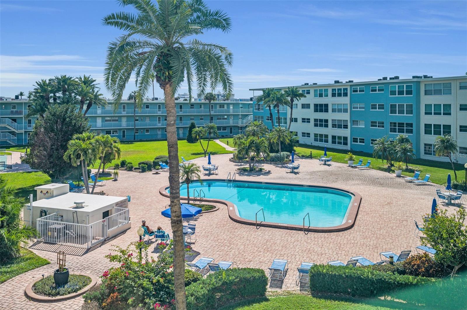 Image 13 of 81 For 300 64th Avenue 318