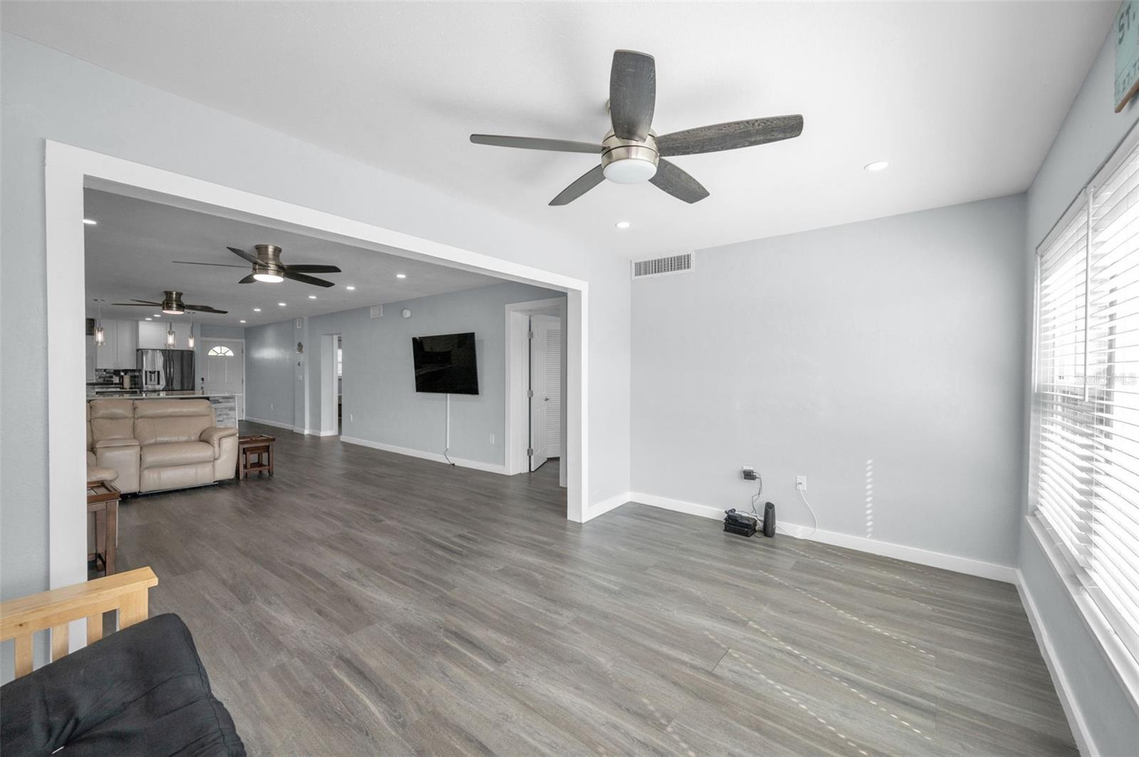 Image 15 of 81 For 300 64th Avenue 318