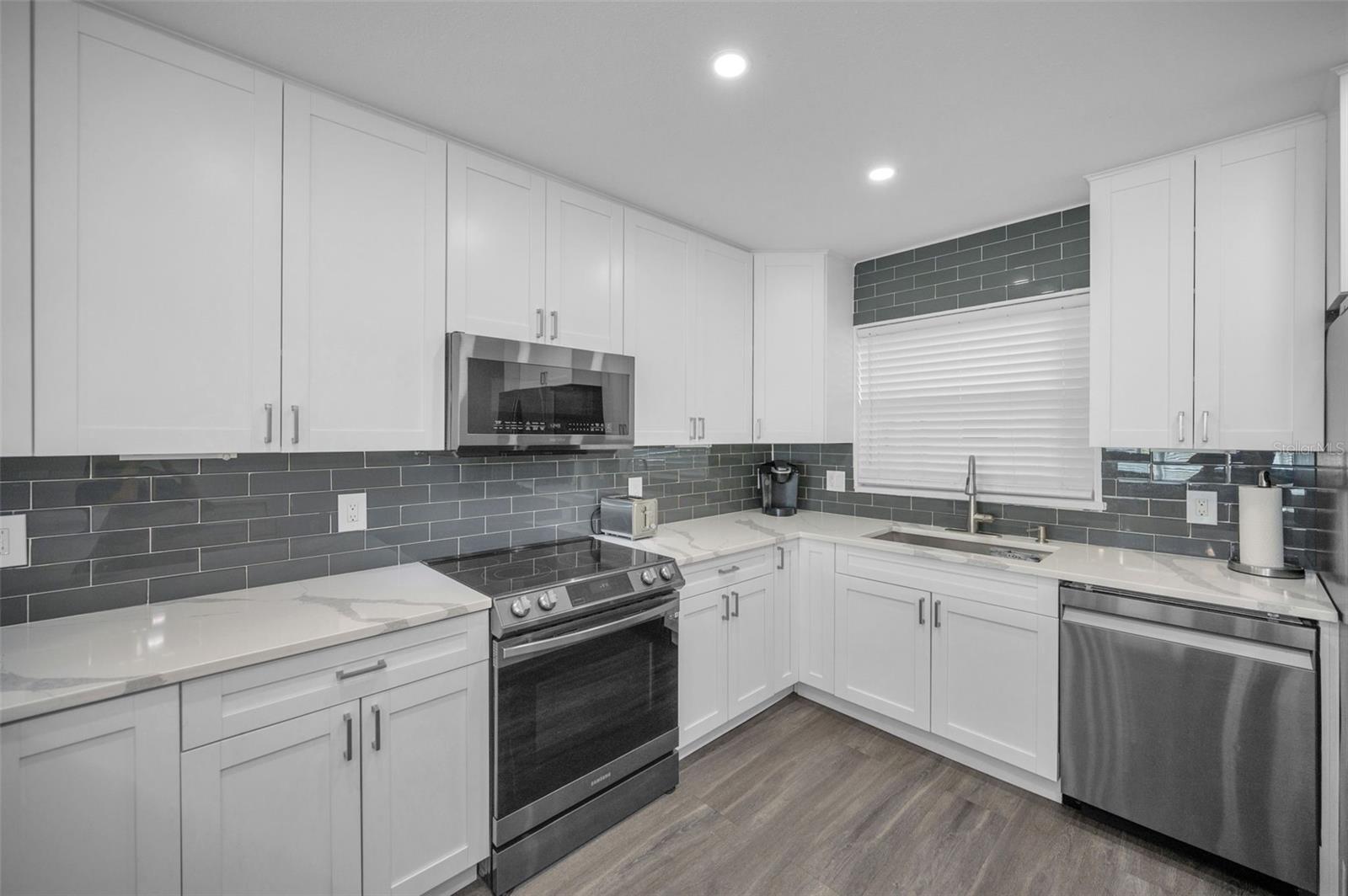 Image 23 of 81 For 300 64th Avenue 318