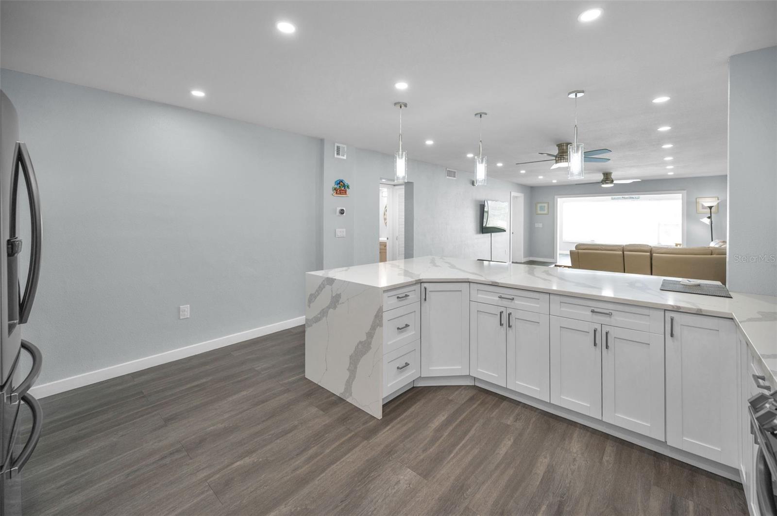 Image 25 of 81 For 300 64th Avenue 318