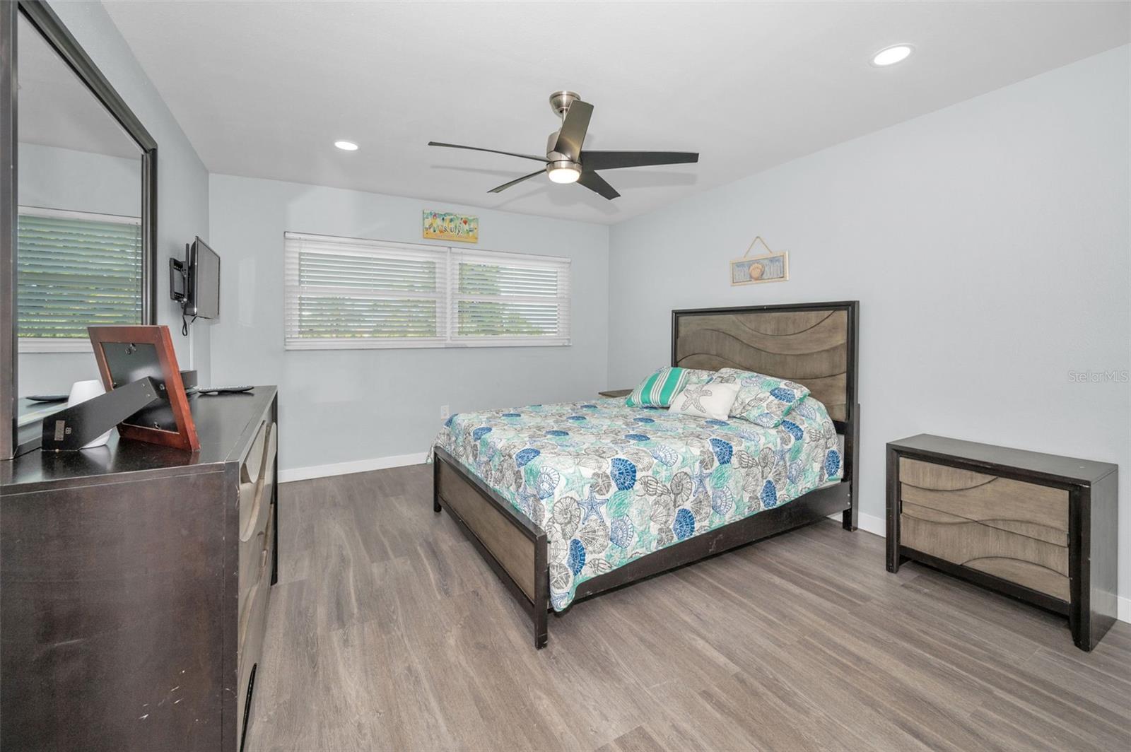 Image 37 of 81 For 300 64th Avenue 318