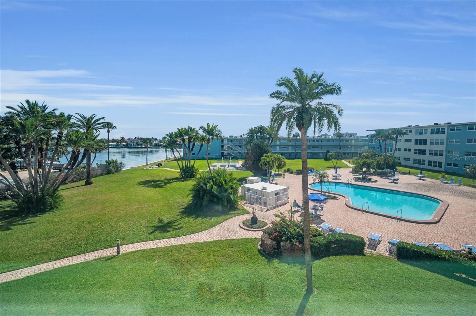 Image 4 of 81 For 300 64th Avenue 318