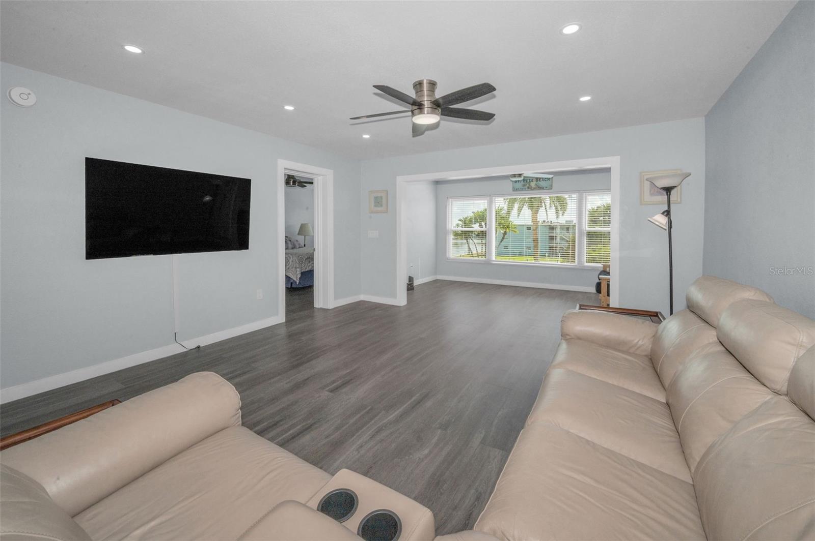 Image 9 of 81 For 300 64th Avenue 318