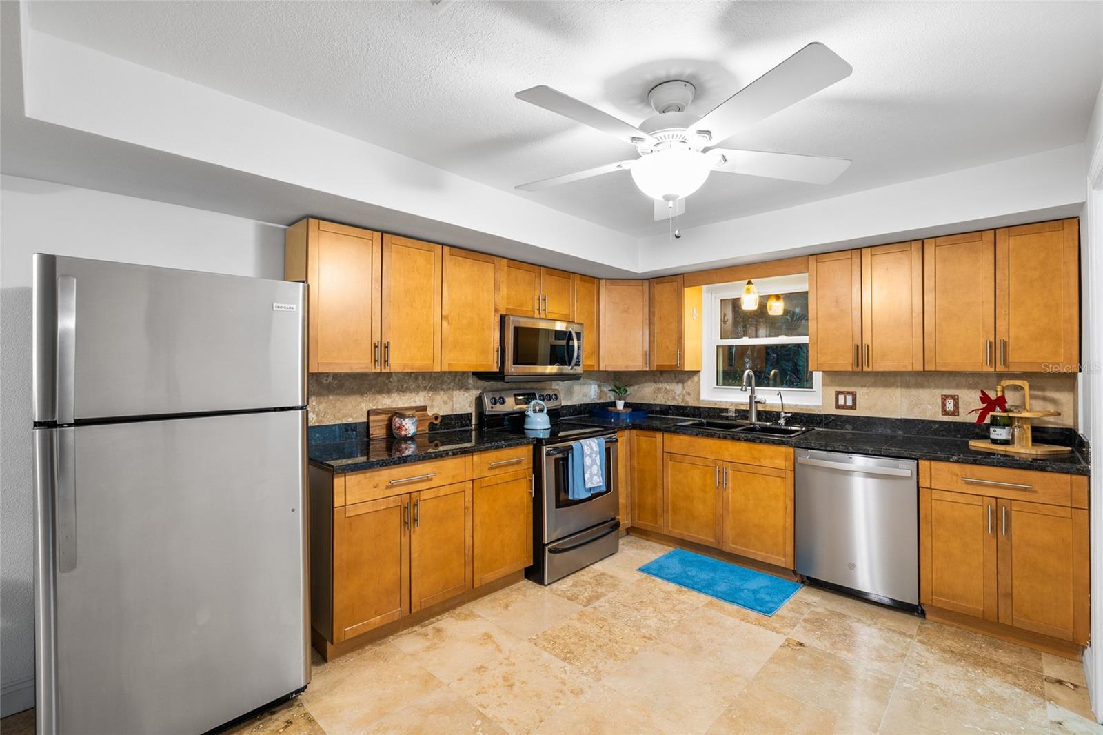 Image 17 of 50 For 3087 Duane Avenue