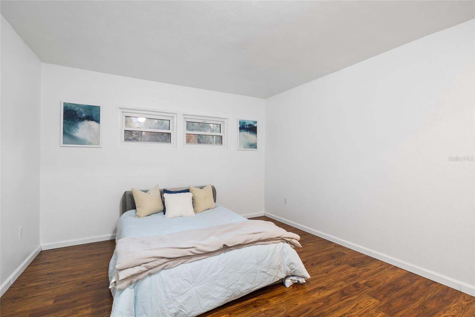 Image 19 of 50 For 3087 Duane Avenue