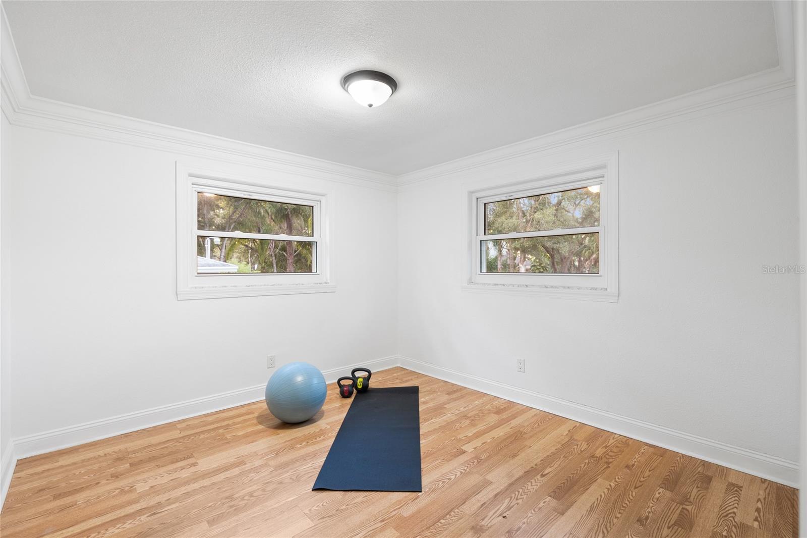 Image 22 of 50 For 3087 Duane Avenue