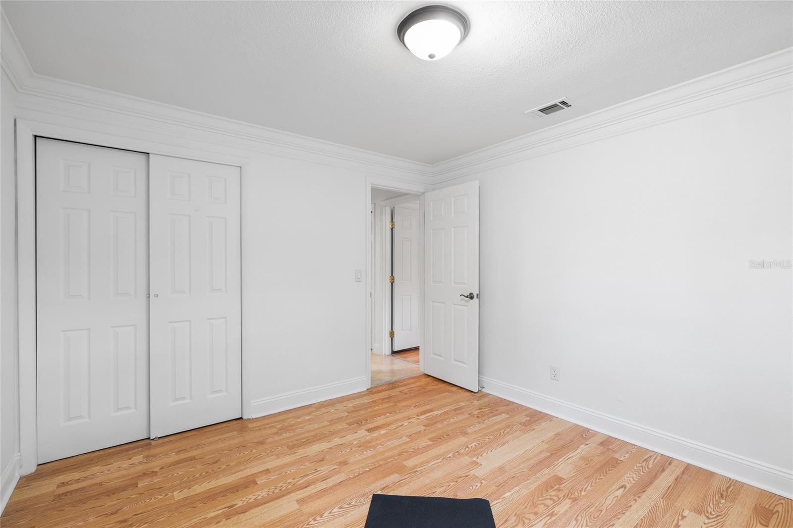 Image 23 of 50 For 3087 Duane Avenue