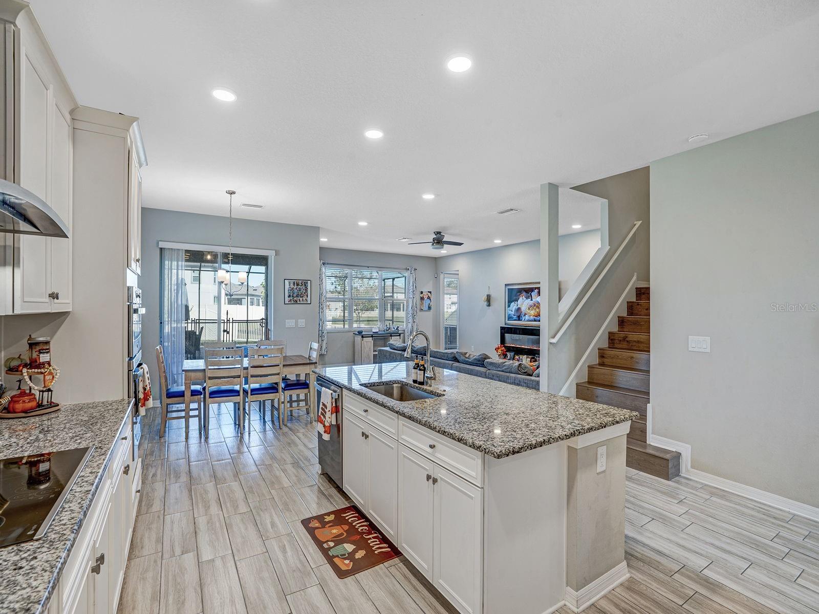 Image 10 of 58 For 12163 Nouveau Avenue