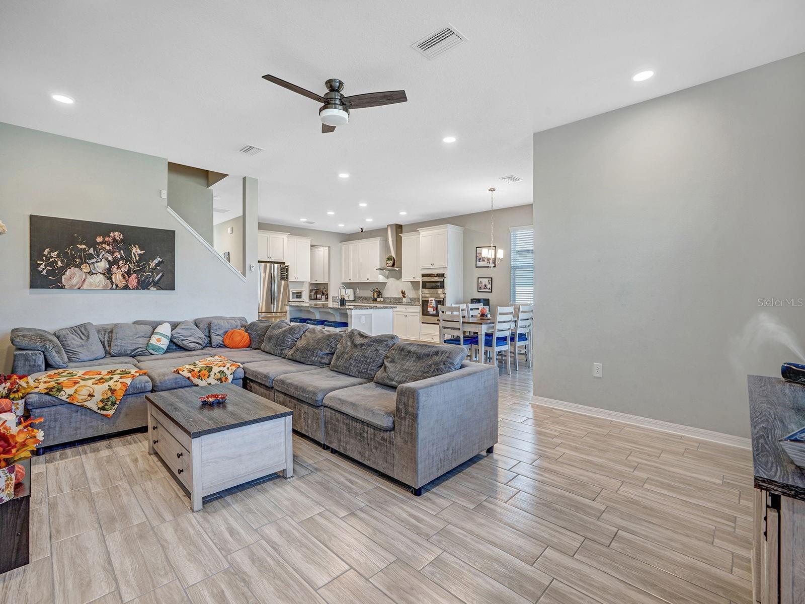 Image 18 of 58 For 12163 Nouveau Avenue