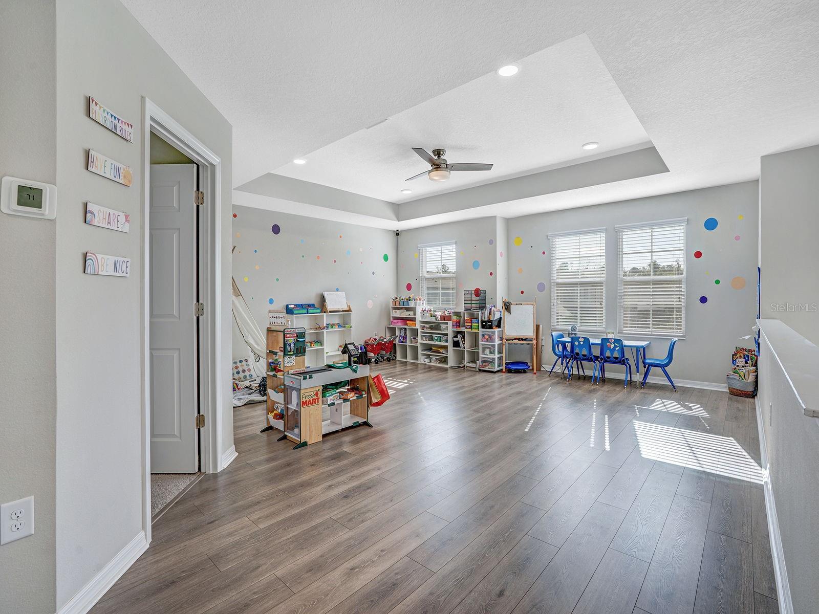 Image 35 of 58 For 12163 Nouveau Avenue