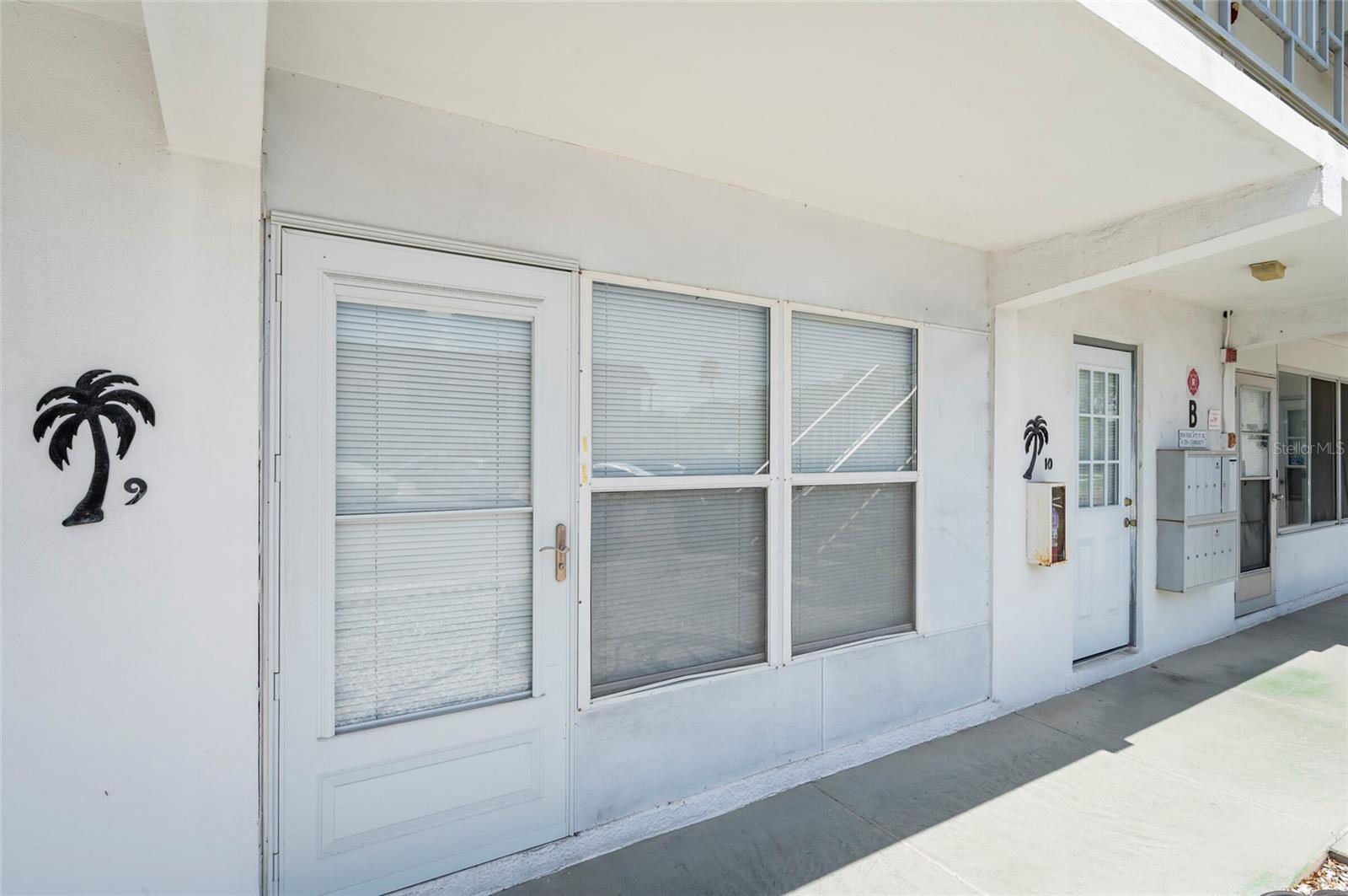 Details for 1221 Drew Street B9, CLEARWATER, FL 33755