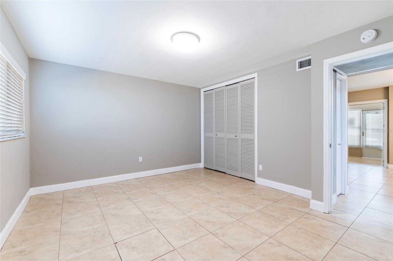 Image 11 of 15 For 1221 Drew Street B9