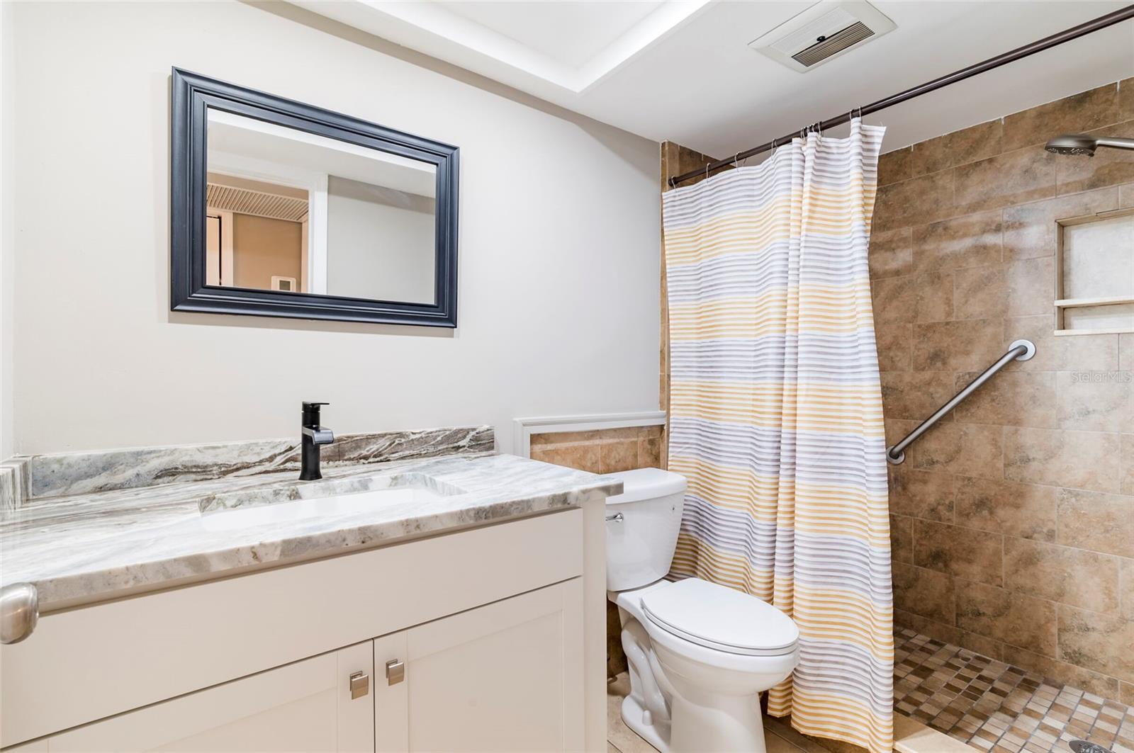 Image 9 of 15 For 1221 Drew Street B9